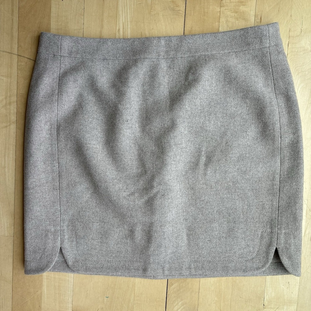 J Crew Wool Blend Pencil Skirt 6 Gray Tan Academia Preppy Shirttail Hem Career